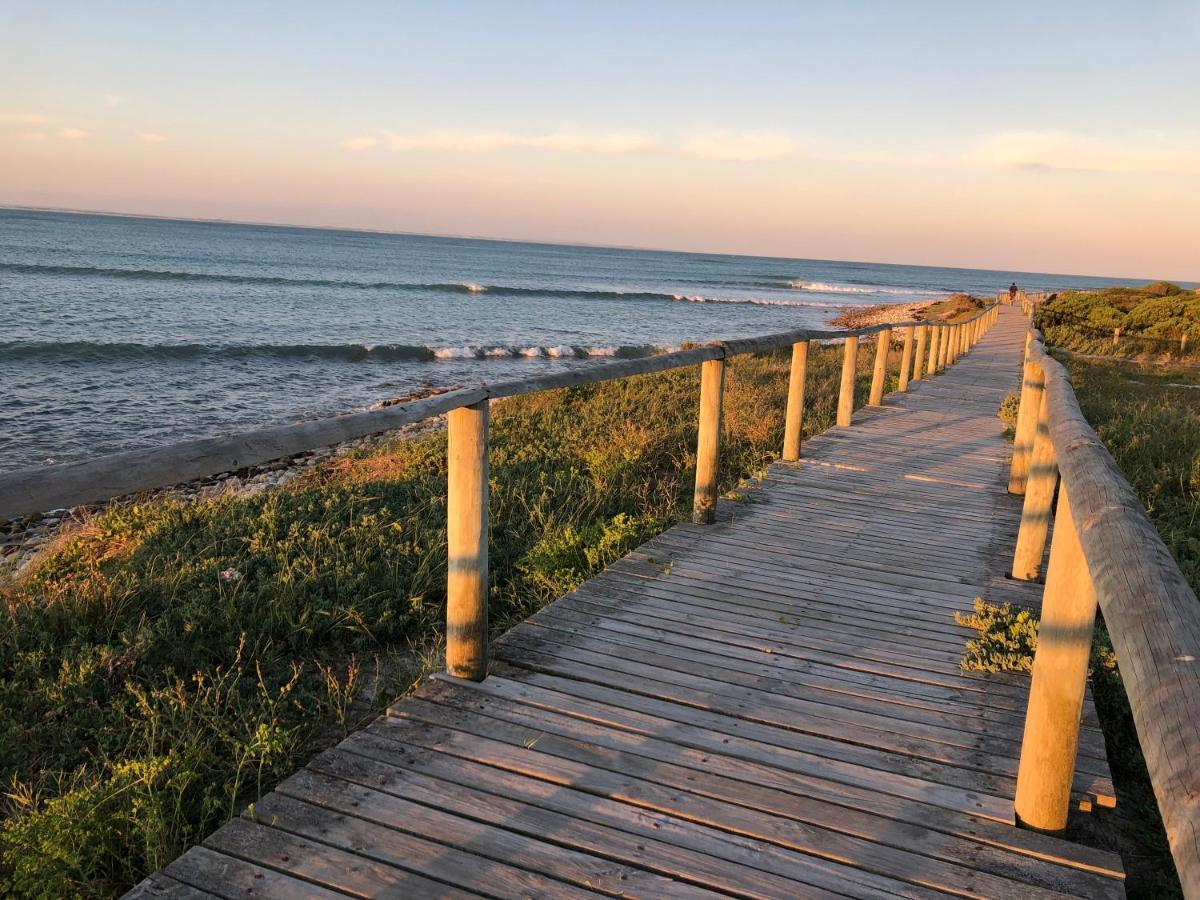 Chasing Daylight Villa Struisbaai Esterno foto